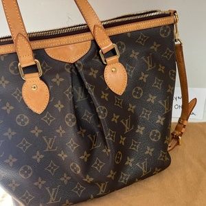 💯 AUTHENTIC  Louis Vuitton Palermo Pm Classic Vuitton crossbody